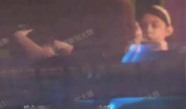 顶流音乐人爆料视频在线观看,观看视频带你领略音乐幕后故事