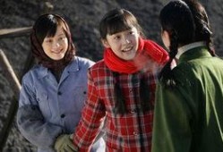 小姨多鹤全集在线观看,情感纠葛与命运交织的感人故事