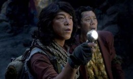 摸金校尉在线观看,探秘古墓，揭秘神秘宝藏的惊险之旅